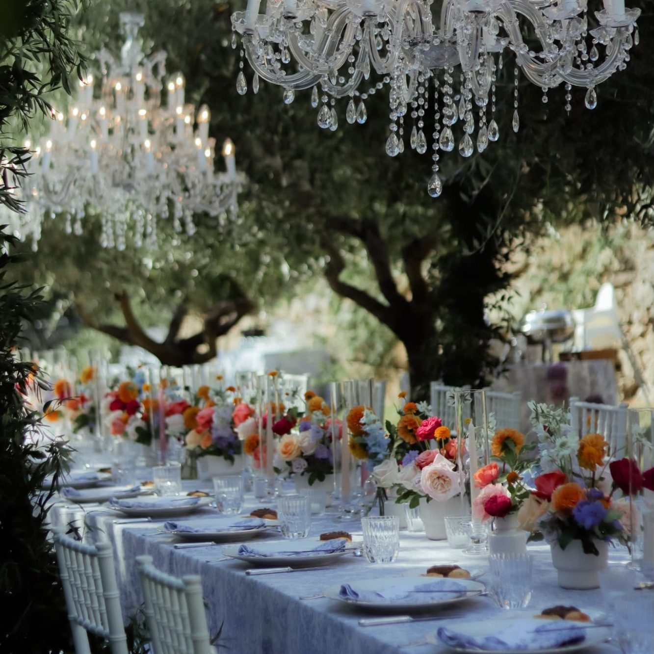 Hochzeitstafel Floral mit Kronleuchter Göttingen